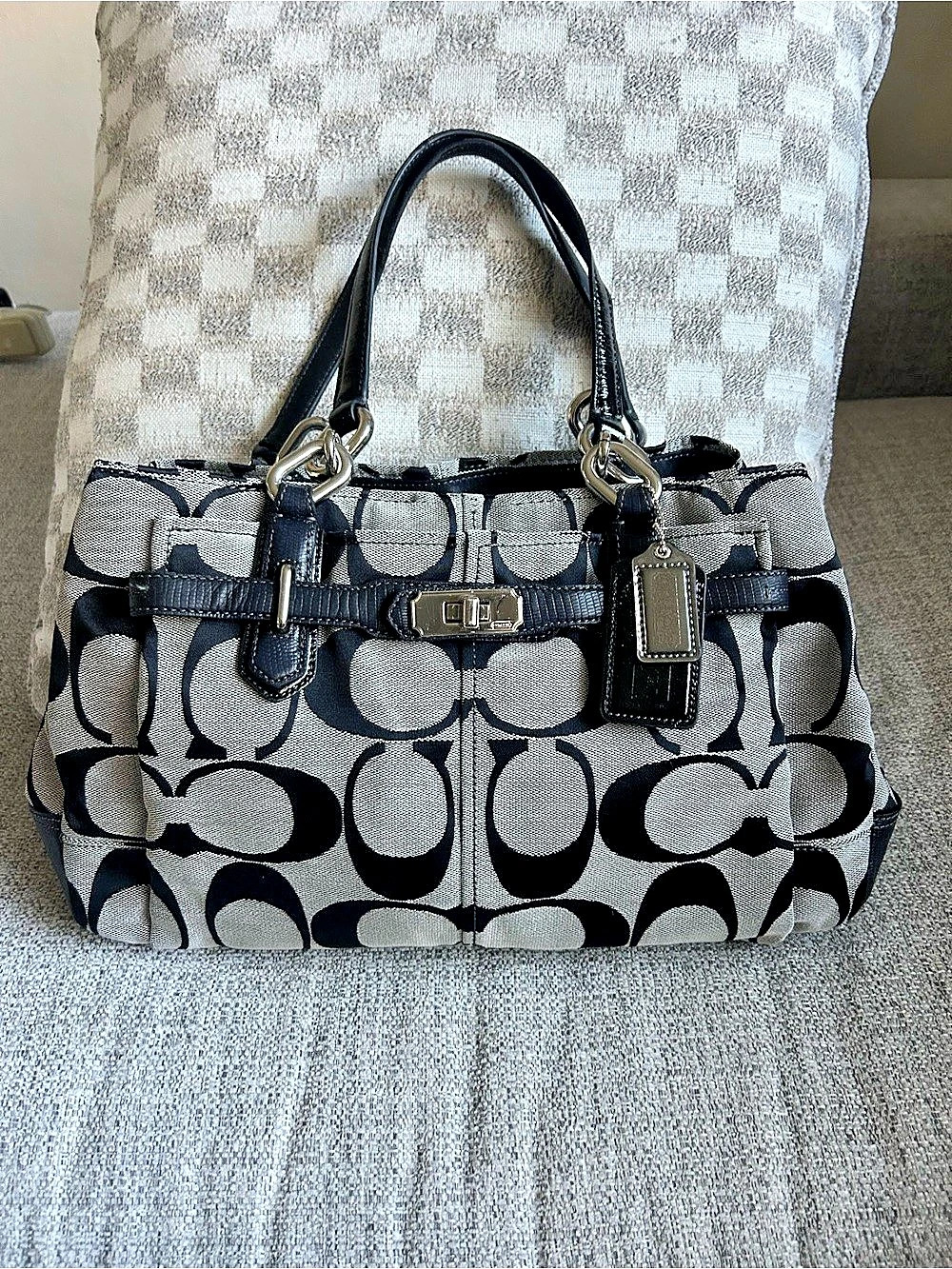 Coach Chelsea Signature Jayden Carryall Blk&White, Silver Hardware